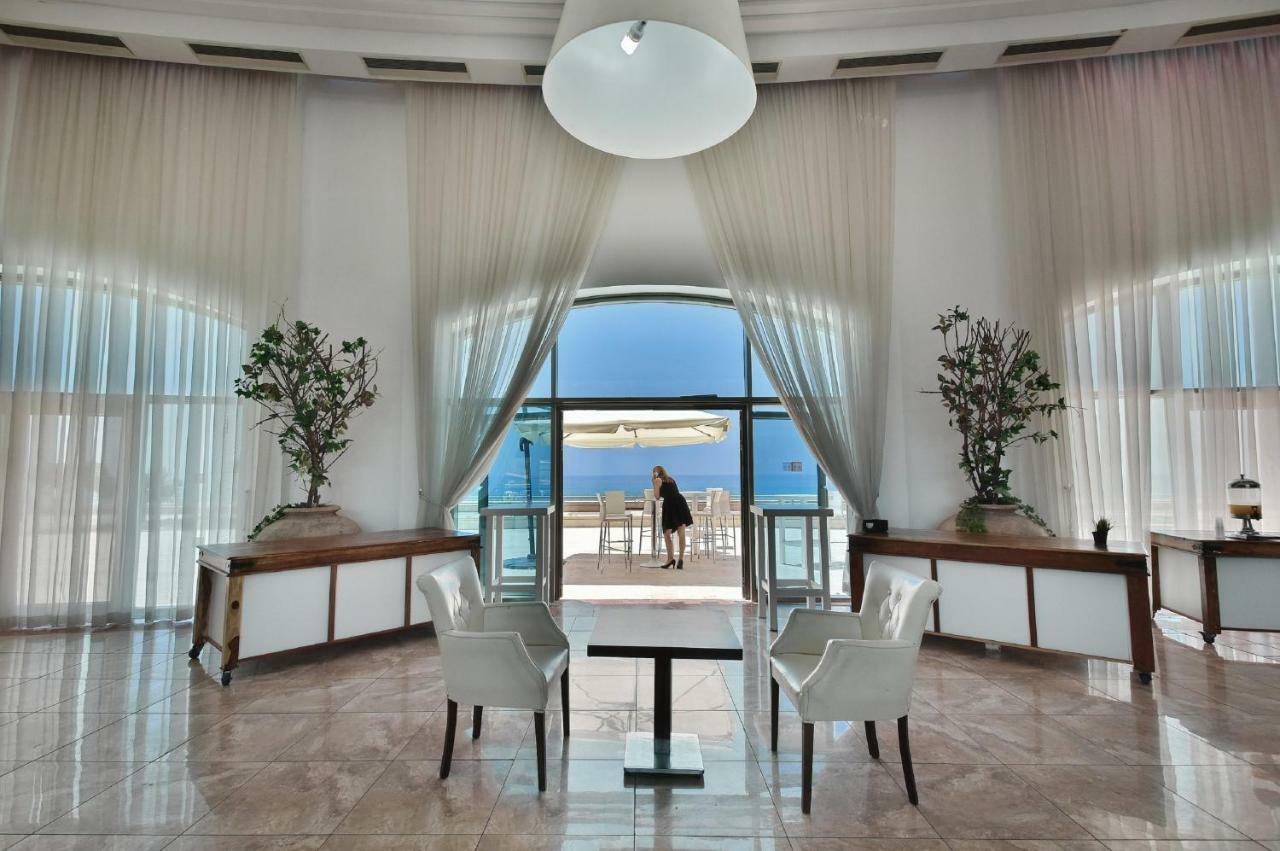 Laguna Beach Apartments Haifa Buitenkant foto